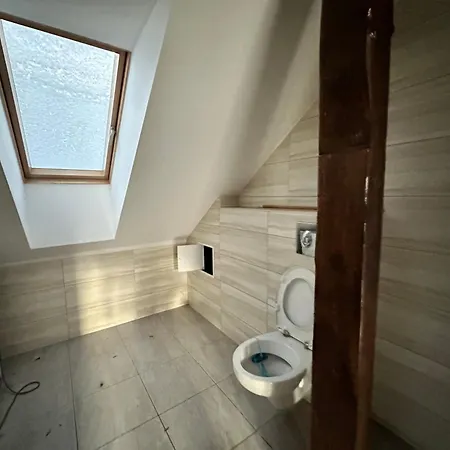 アパート Malen Pck *